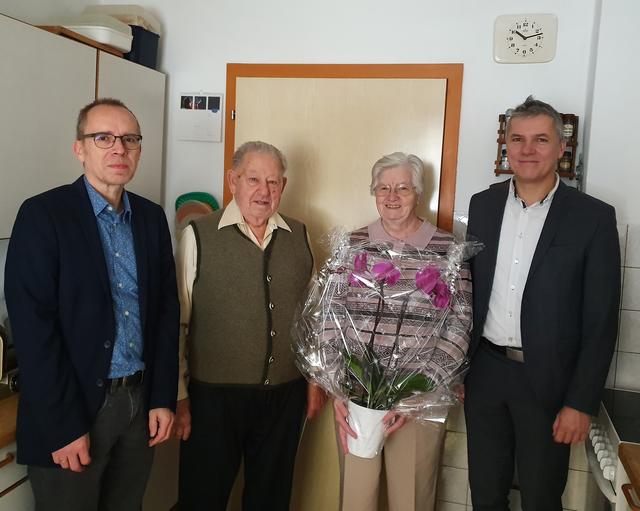 Martin und Margarete Lipp mit Schilcher (li.) und Siller (re.).
