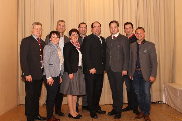 Kammerobmann ÖKR Hermann Dam, Hedwig Kainzbauer, Fritz Buchinger, Eva Hagl-Lechner, Karl Mayr, Mathias Holzer, Präs. Johannes Schmuckenschlager, Hannes Neidl, Nationalrat Johann Höfinger