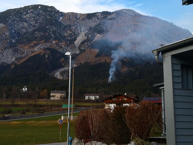 Waldbrand in Absam: Wie groß der Schaden beim Waldbrand ist und ob es Verletzte gibt, ist noch nicht klar. | Foto: privat