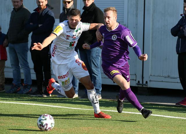 Florian Jaritz (rechts) ist seit 2016 Teil der Kampfmannschaft bei den Violetten | Foto: Kuess