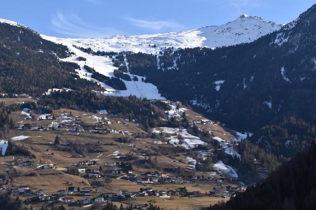 Eine Gondelbahn als Nahverkehrsmittel vom Pitztaler Talboden bis zur Talstation der Hochzeigerbahnen wird derzeit angedacht.