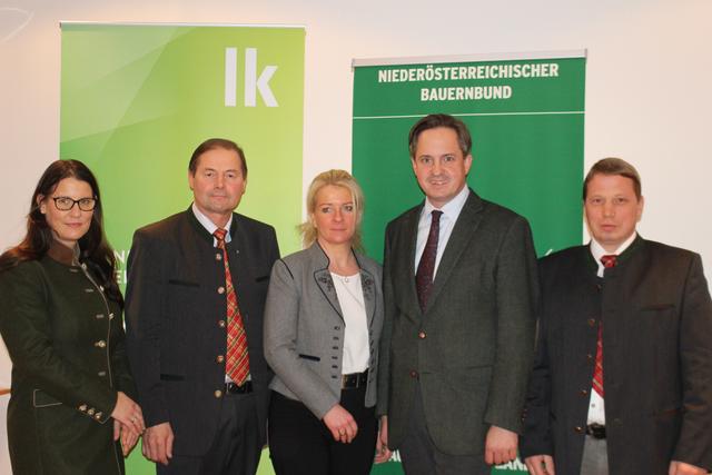 Petra Scherzer-Zwinz, ÖKR Josef Fuchs, LKR Irene Neumann-Hartberger, Präsident der LK NÖ Johannes Schmuckenschlager, Johann Stickelberger.