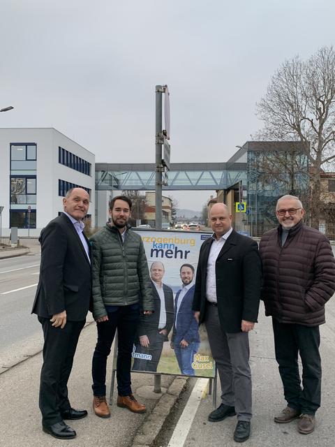 Wolfgang Sobotka mit Max Gusel, Erich Hauptmann und
Dieter Pöhlmann.