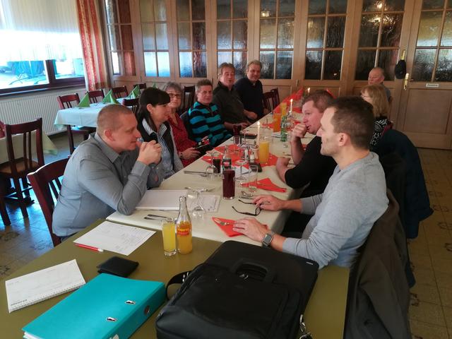 Linke Seite: 
Wallmüller René, Ganzwohl Gabriele, Hafenscher Helga, Hafenscher Josef, Kolb Anton;
Rechte Seite: 
Hemmerich Alexander, Hanler Josef, Hihlik Ernst-Anton (nicht am Bild), Maria Schweikert, Strehn Johann;
 | Foto: Ernst-Anton Hihlik