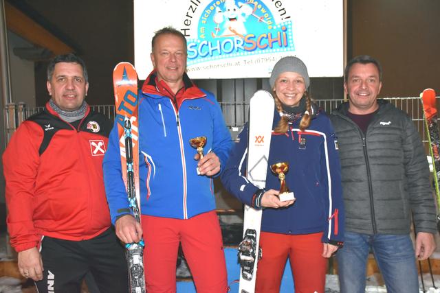 SU Obmann Peter Lingg mit den Siegern Martina Lingg, Siegfreid Kastenhofer und SU Stellvertreter und Platzsprecher Gerald Hölzl.