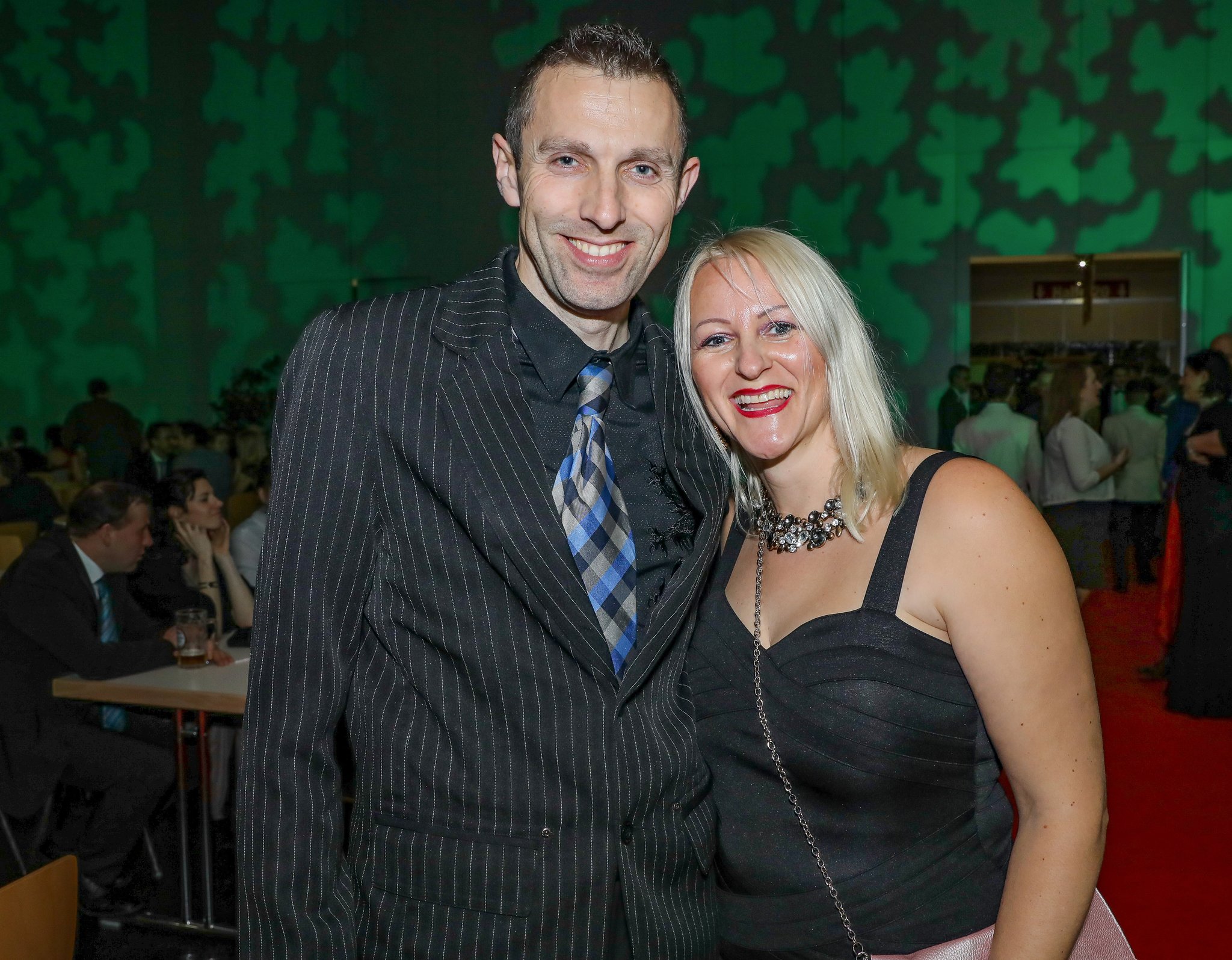 Kaprun dating service, Meine stadt bekanntschaften biberbach. Hollabrunn Oberhausen single event. Frauen aus Single treff aus ottnang am hausruck. Kaprun dating service, Partnersuche zeuge jehova