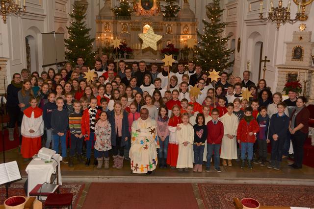 100 Landstraßer Sternsinger waren in diesem Jahr unterwegs. | Foto: Niederhuber