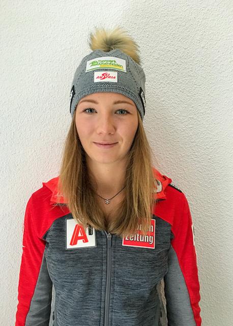 Skirennläufern Elisa Mörzinger