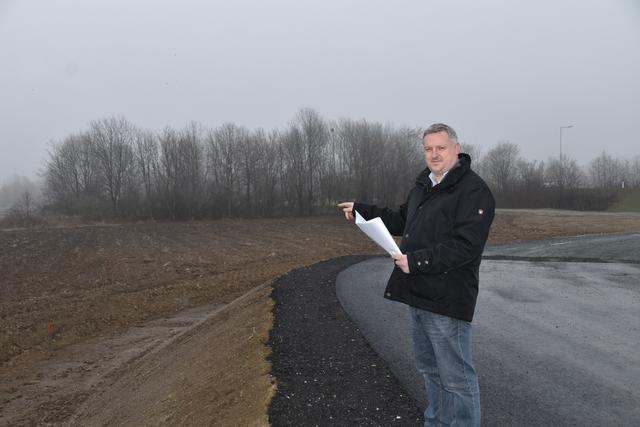 Klaus Glavanics plant auf diesem Grundstück direkt beim neuen Kreisverkehr in Oberwart ein Gastronomiezentrum mit Produktionsküche und Veranstaltungsraum.