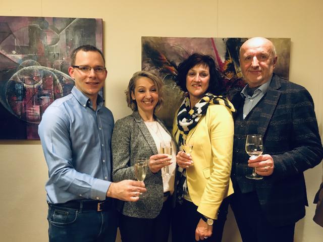 GPO Reinhard Rausch, die Künstlerin Andrea Kirner, Vzbgm. Brigitte Thallauer sowie Bgm. Franz Trischler waren begeistert von den tollen Kunstwerken.