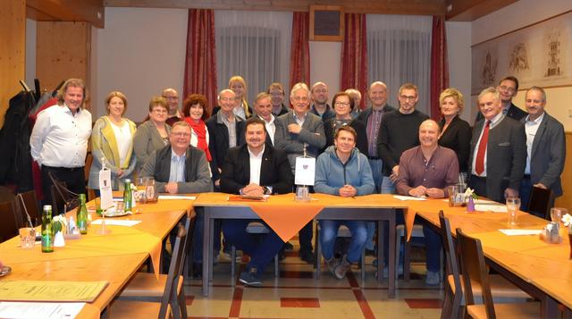 aus dem Alpenvorland in das unbekannte, waldreiche, unwirtliche Pielachtal ein, Bayerische (und frnkische) Siedler kommen ins Land und treffen hier auf Chronik - Kirchberg an der Pielach - Startseite - Ortsleben