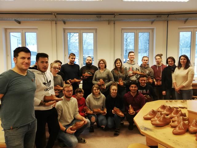 Die jurierten Schülerinnen und Schüler der Landesberufsschule Schrems.