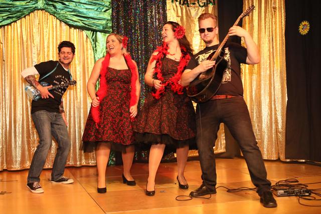 Faschingsfieber: Johannes Petautschnig, Melanie Findenig, Daniela Schluga, Harald Müller
 | Foto: Faschingsgilde Maria Gail