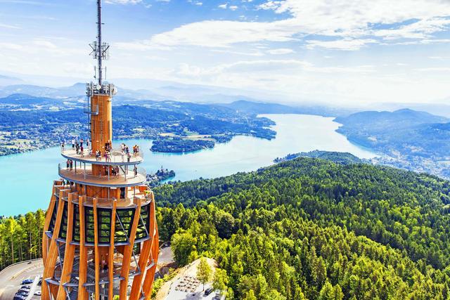 Derzeit nur über die 400 Stufen zu erreichen: die Aussichts-Plattform am Pyramidenkogel