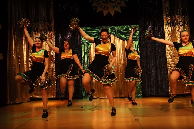 Die MaGai Leaders Vanessa Filippitsch, Katrin Hofer, Sabrina Hanser, Daniela Schluga, Romana Lastin, Melanie Fuhrmann (nicht am Bild) Choreografie: Daniela Schluga
 | Foto: Faschingsgilde Maria Gail