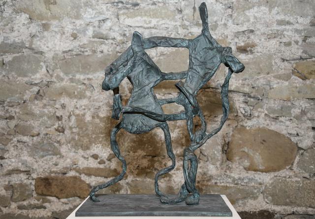 Tanz: Die Bronzefiguren stehen im Mittelpunkt. | Foto: Rudi Gigler