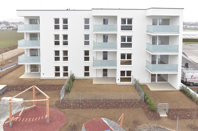 Zwei neue Wohnhäuser in der Geranienstraße in Asten.