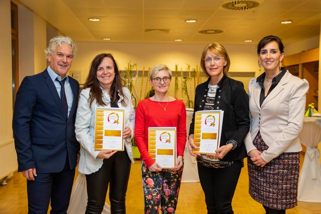 Robert Tschaut (ARGE Schulsport Bewegung und Sport), Rosmarie Gfrerer (Volkschule Zederhaus), Silvia Gautsch (Landesberufsschule Tamsweg), Martina Obermayer (Volksschule St. Michael) und Landesrätin Maria Hutter.