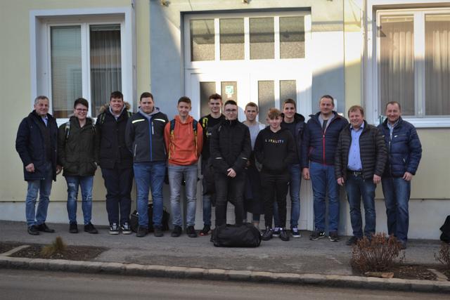 Bgm. Wiedenhofer Anton, Widnhofer Johannes, Rathmanner Maximilian, Treiber Marc, Pfneiszl Christoph, Fuchs Gabriel, Bader Michael, Voith Marco, Treiber Luca, Bader Tobias, Rathmanner Markus, Vzbgm. Bader Alois, OAR Werkovits Martin