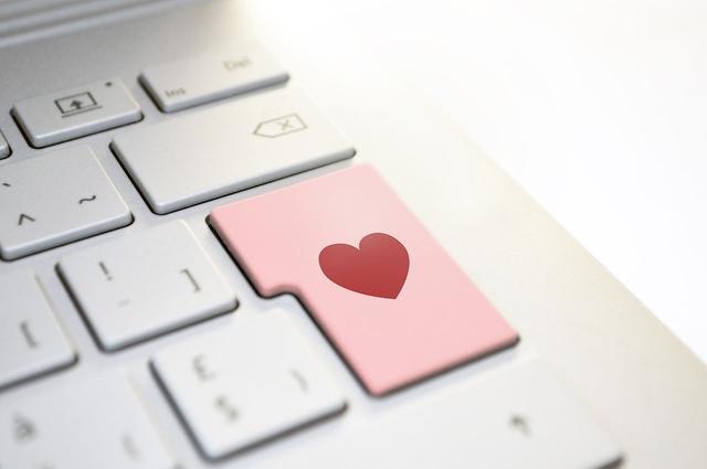 Einsamkeit & "Liebe" via Internet