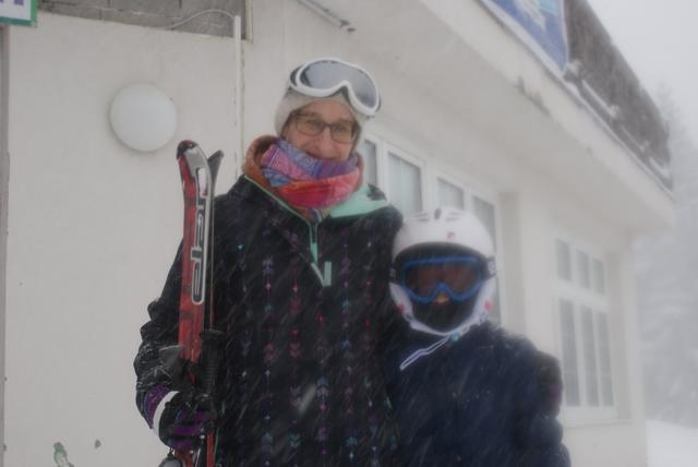 Daniela und Annika Riegler trotzten dem Schneesturm.