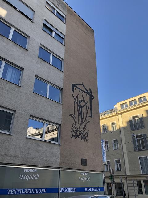 Der Hexenturm im Andräviertel erinnert an die Hexenverfolgung.