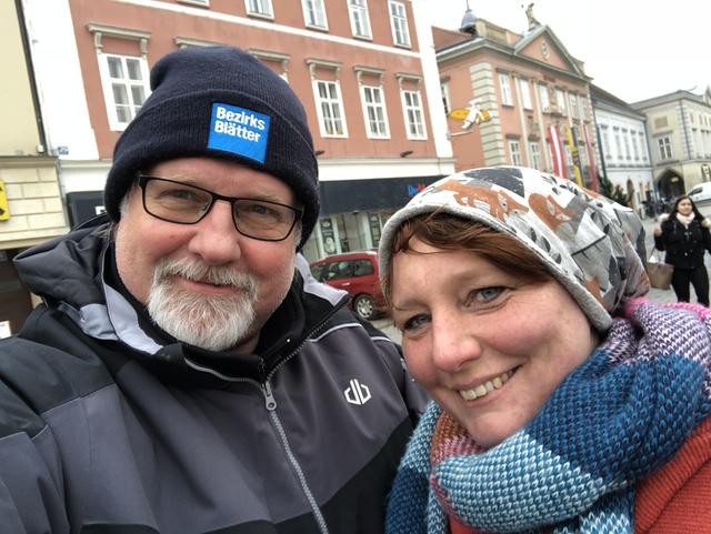 Bezirksblätter-Redaktionsleiter Peter Zezula spazierte mit Selina Prünster durch die Innenstadt.