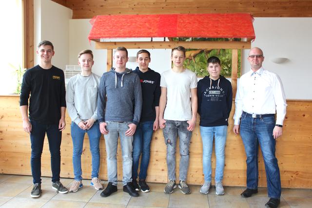 Tobias Koppensteiner, Florian Ottendorfer, Gerald Donabaum, Daniel Führer, Dominik Haidl, David Strasser und Jugendgemeinderat Robert Helmreich