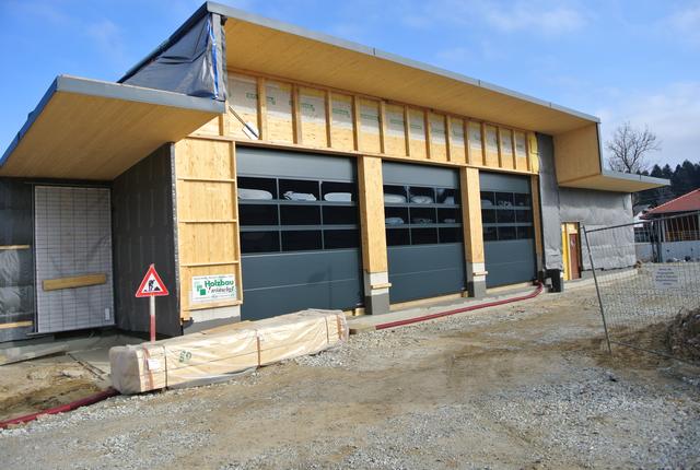 Das neue Rüsthaus steht schon , am 15. August wird es eingeweiht.