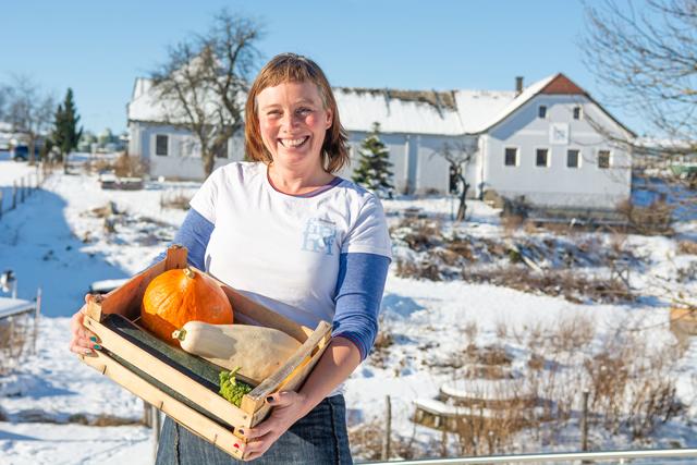 Sigrid Drage vom Sonnentor-Bio-Bauernhof Frei-Hof gibt ihr Wissen über Permakultur gerne weiter.