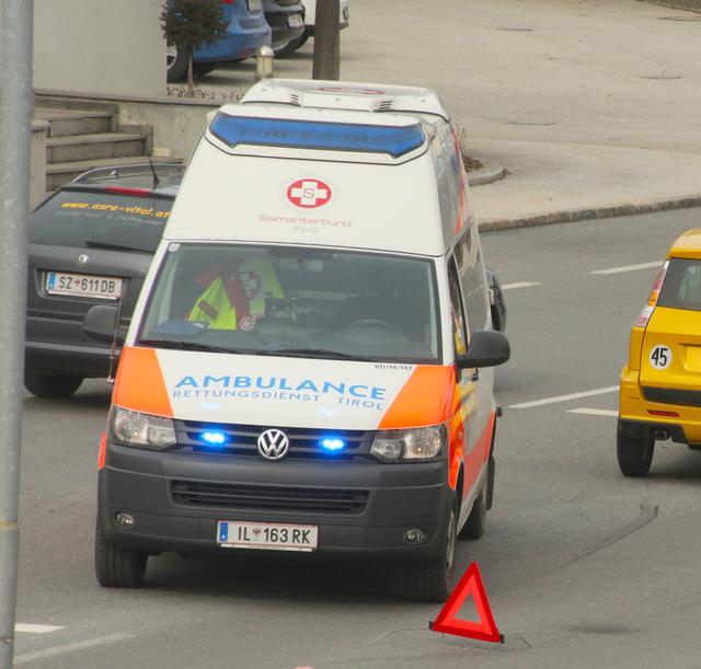 Der Verletzte wurde in das BKH Schwaz eingeliefert. | Foto: Foto: Walpoth