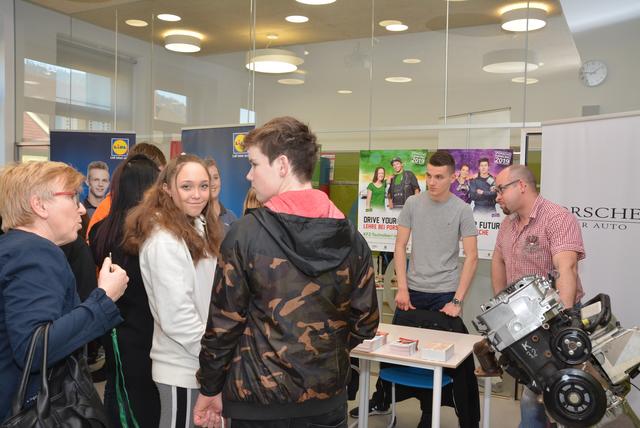 Karriere durch Lehre: Der Jobday an der Polytechnischen Schule ist die größte Lehrstellenbörse im Bezirk Leoben. | Foto: Gaube