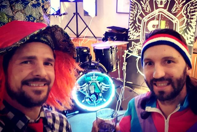 Johnny Paper &amp; Burgi M am 31. Jänner 2020. 