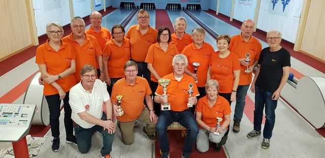 Die sportlichen Pensionisten der Ortsgruppe Purgstall-Obenrdorf bei der Bezirksmeisterschaft in Amstetten.