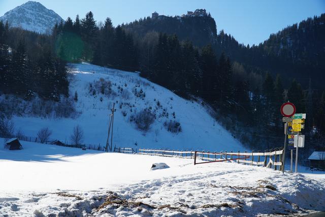 Dieser kleine Weg wird zum Notweg für Einsatzfahrzeuge ausgebaut. | Foto: Reichel