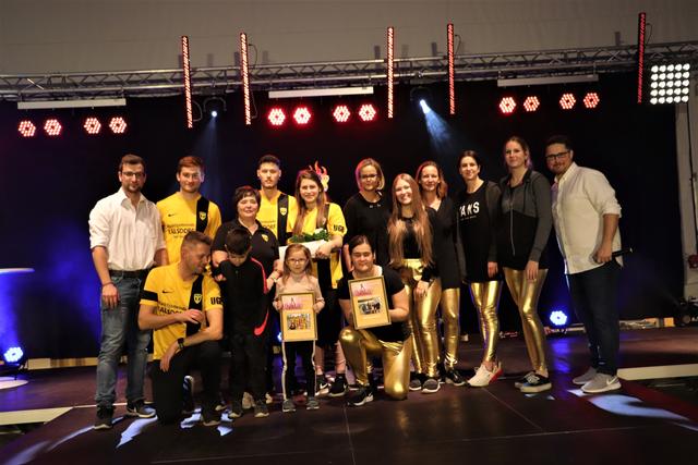 Die Teams der Gold Girls und des HCK Kalsdorf | Foto: Edith Ertl