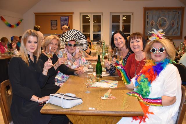 Beim Weiberball in Schachendorf ging es lustig zu.