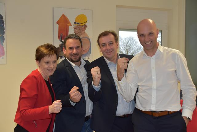 Große Freude herrscht bei Bekanntgabe der ersten Gemeindeergebnisse in der SPÖ-Zentrale: Marion Bieler, René Höfer, Christian Drobits und Jürgen Zimara