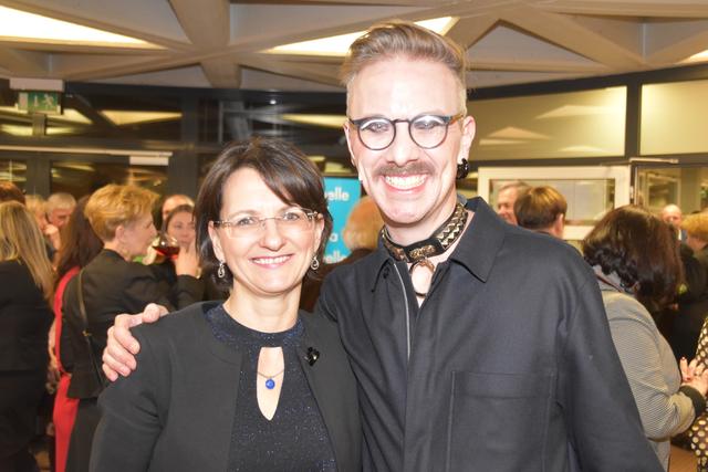 "Gute Seele" Karin Jandrisevits mit Autor und Darsteller Ralf Gober.