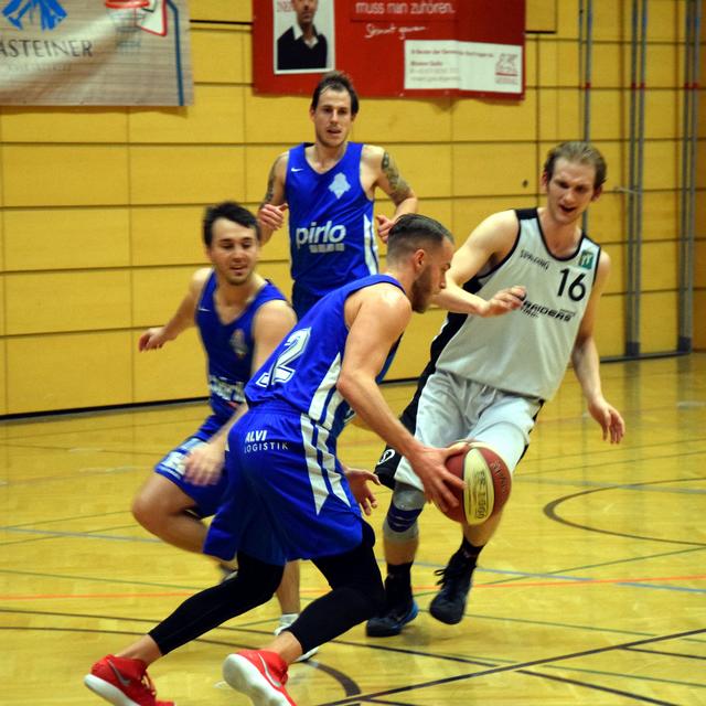 Kufstein Towers vs. Swarco Raiders Tirol 1. | Foto: Friedl Schwaighofer