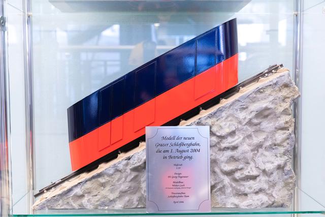 Das neueste Modell: Seit 2004 sieht die Schloßbergbahn so aus. | Foto: Jorj Konstantinov