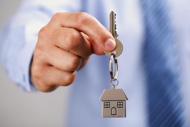 Rund ums Thema Immobilien dreht sich eine Unzahl von Fragen, die der soeben erschienene oö. Immobilienratgeber beantwortet.