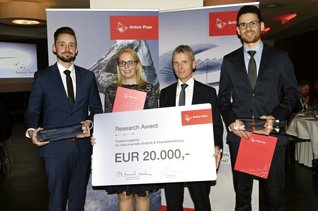 Zufrieden: Manuel Christian Maier, Heidrun Gruber-Wölfer, Friedrich Santner und Michael Leitner (v.l.) | Foto: Anton Paar GmbH