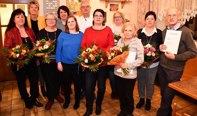 Ch. Pannagl, M. Diesner-Wais, W. Reisinger, B. Hofmann, L. Feiertag, W. Preiss, G. Goldnagl, R. Steininger, R. Stiftner, M. Jank, L. Bischinger. | Foto: Hilfswerk Zwettl