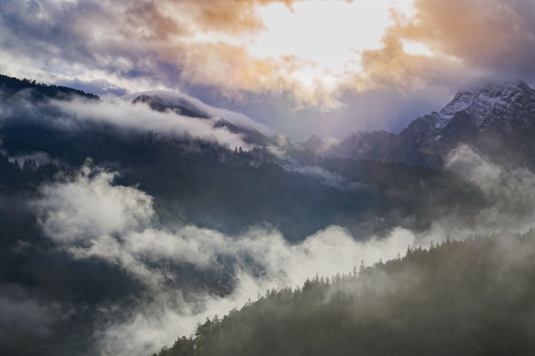 Wetter in Tirol: Unbeständiges Wochenende mit sehr milden Temperaturen - Innsbruck