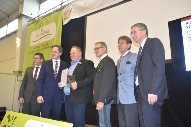 Sieger in der Kategorie "Vermarktung" die Firma Oenoproducts GmbH.  | Foto: Paulina Müller