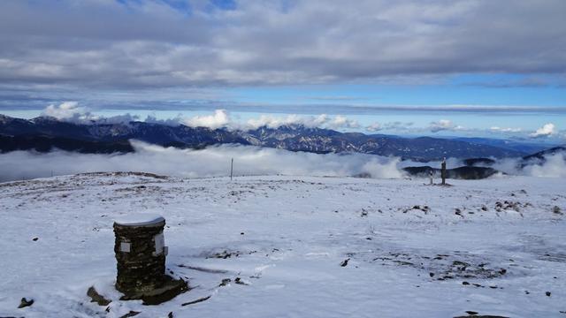 Rax, Schneeberg, Hohe Wand,  Gahns1/Gahns2 und Sonnwendstein. | Foto: © Silvia Plischek