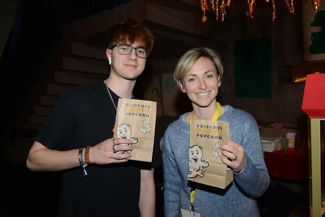 Davor und Liane machten frisches Poppy-Popcorn.