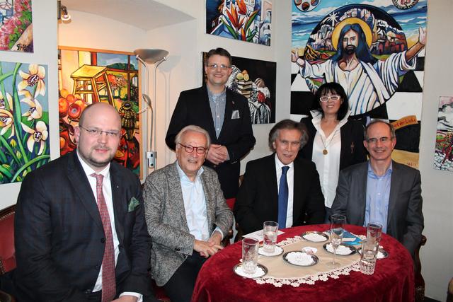 Philipp Jauernik Hannes Swoboda, Matthias Laurenz Gräff, Emil Brix, Georgia Kazantzidu, Eric Frey  | Foto: Klaus Bergmaier 