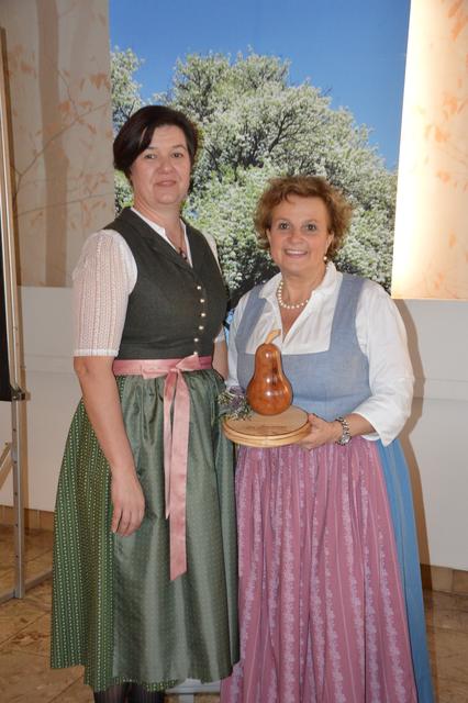 Gebietsbäuerin Andrea Stadlbauer und Seminarbäuerin Elisabeth Lust-Sauberer